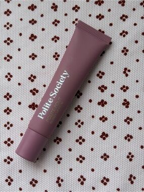 Polite Society Polite Pout Glossy Lip Balm - Bumbleberry